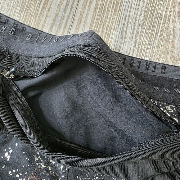 Nike Dri-FIT ADV 4" Brief-Lined Running Division Shorts XL FN3377-010 Black 3M - Picture 10 of 14